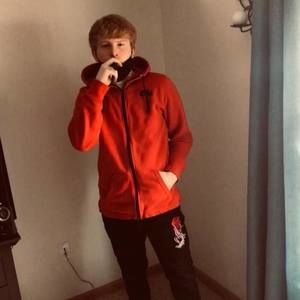 Meet your Posher, Elijah